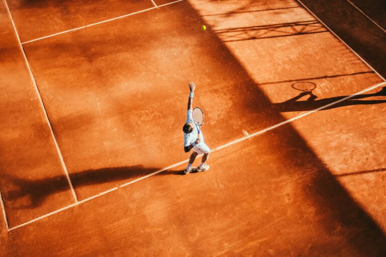 Mastering the Court: A Comprehensive Guide on How to Play Tennis